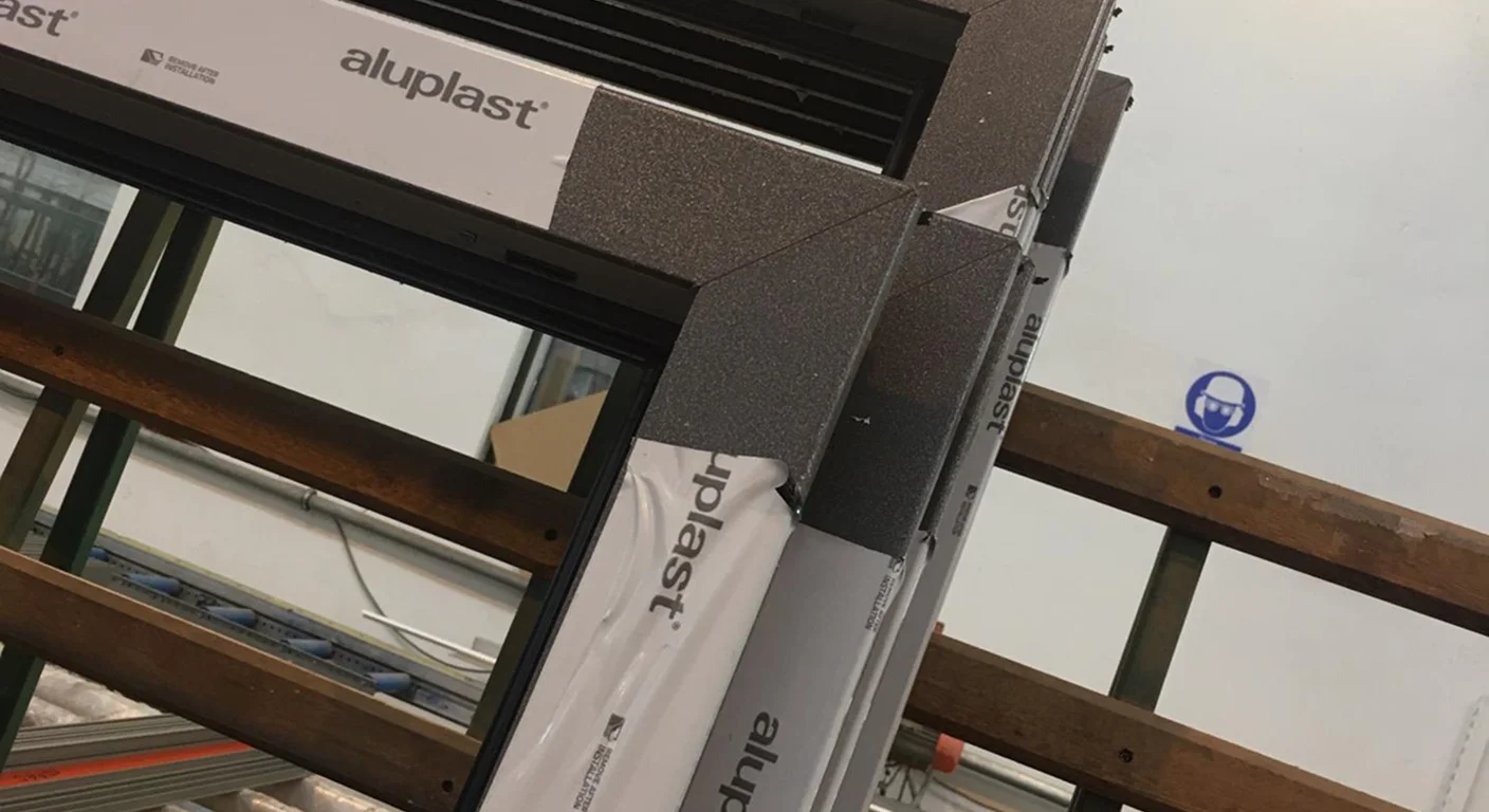 Detail van aluminium raamprofiel